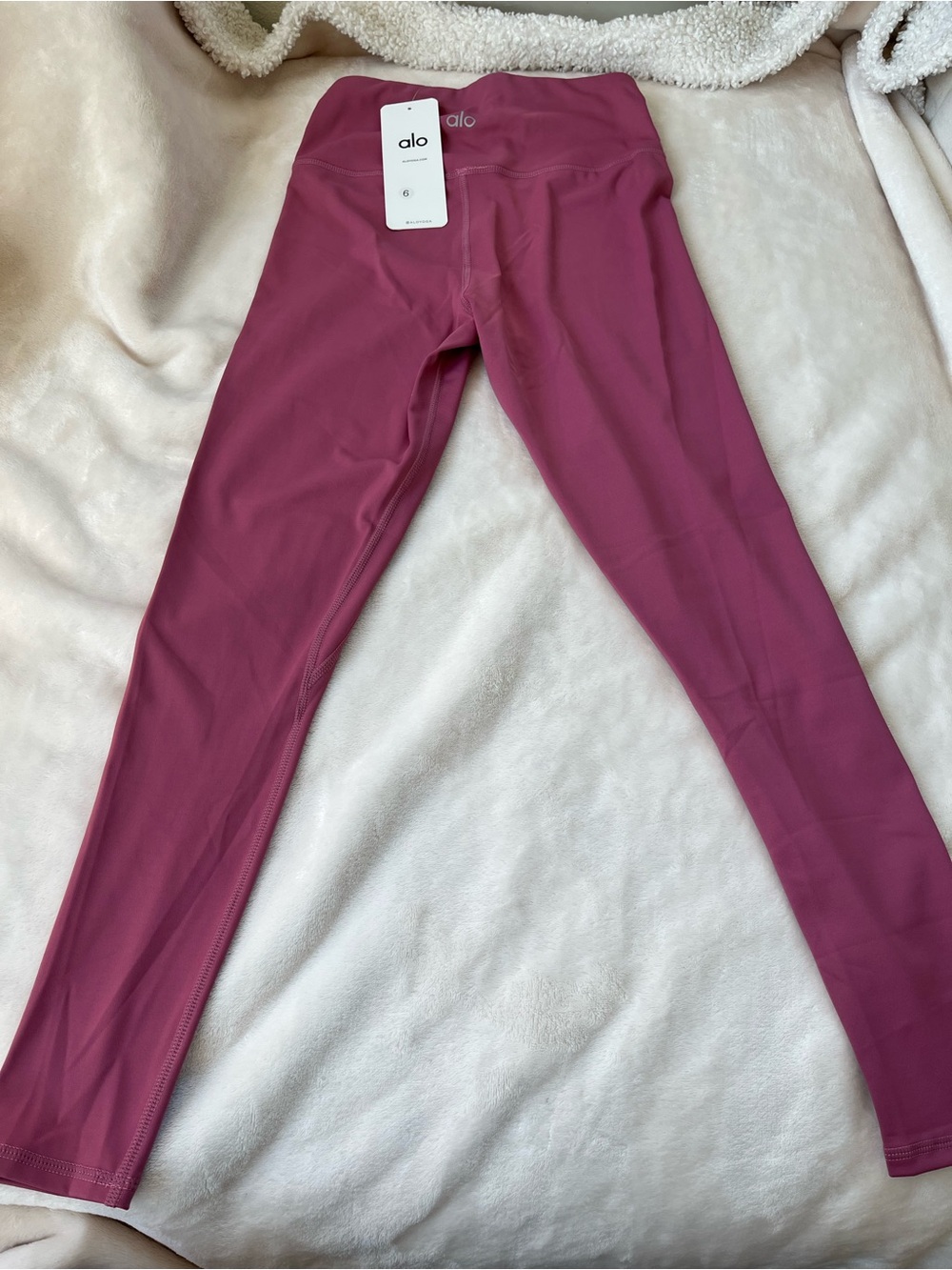 ALO Yoga women’ Leggings in Mauve Pink - High-Rise Active Bottoms
